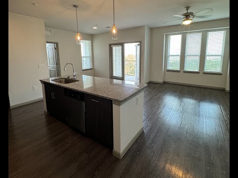 Spacious and Stylish: B4 Apartment Tour at Williamson at The Overlook, Georgetown, TX!