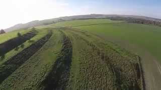 preview picture of video 'Blewburton Hill, Oxfordshire - DJI Phantom 2 Vision'