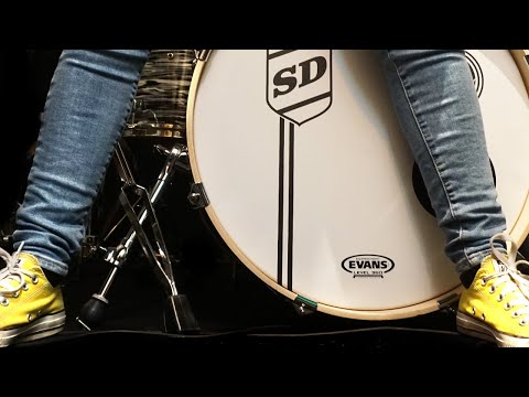 Hot Legs (Rod Stewart); Drum Cover by Sina