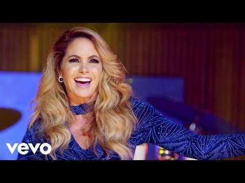 Videoclip de Tu Nombre Me Sabe A Hierba — Lucero