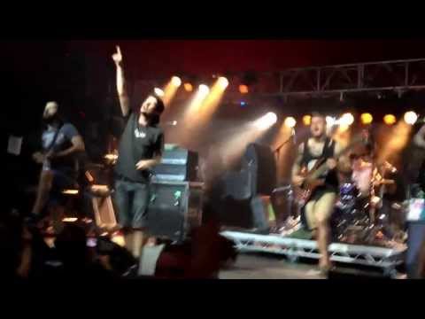 Escape Artists Never Die - Funeral For A Friend (Live at Reading Festival 2013)