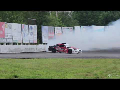 Jonathan Guitard Leading Kevin Morin - Formula Drift Canada Round 2 2015