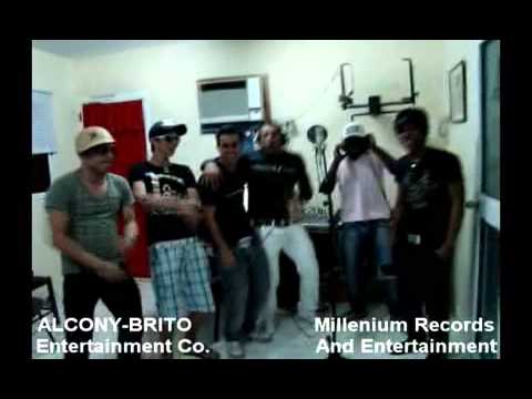 LOS TRES GATOS FT BLAD MC  Quedate