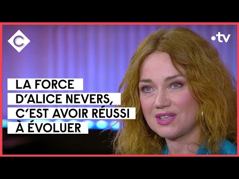 Leïla Slimani, Marine Delterme, Jean-Michel Tinivelli - C à vous - 10/02/2022