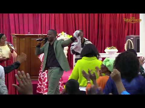 En Christ Seul - Miracle Beni Référence (Concert à Sion)