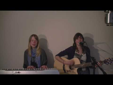 Meike Wilms & Iris Feijen - Use Somebody (cover)