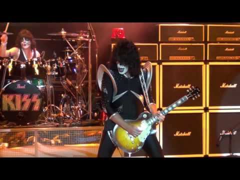 Kiss Deuce Kiss Kruise V indoor show one