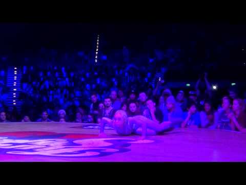 FUNKIN STYLEZ 2012 Berlin VOGUE FINAL Elena Ninja (winner) vs Natalia Mafia