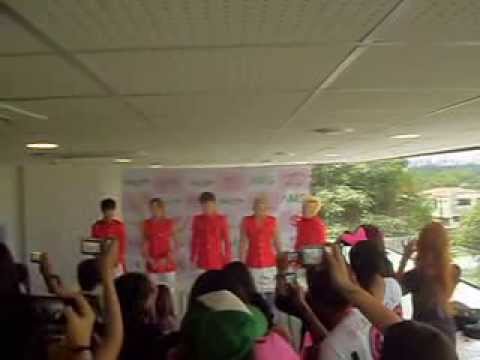 131215 NU'EST entering at the fansign event in Brazil