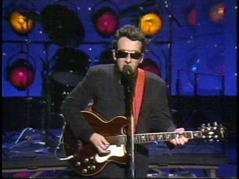 Elvis Costello - Peace in Our Time (Tonight Show 1984)