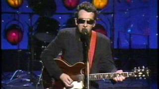 Elvis Costello - Peace in Our Time (Tonight Show 1984)