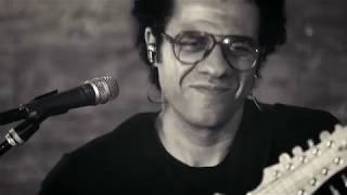 Hamilton de Holanda Quinteto :: Bola de Meia, Bola de Gude ( Milton Nascimento)