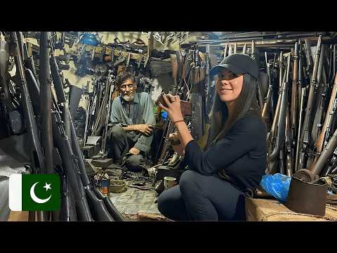 I WENT TO AN ARMS FACTORY IN PAKISTAN | Spanish woman travelling alone