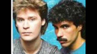 Family Man-John Oates&Dary Hall WITH LYRICS!!!