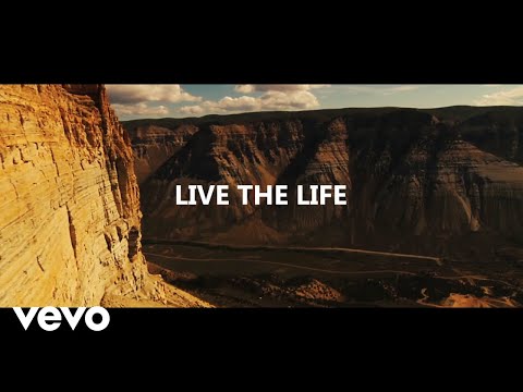 Samika - Live The Life (Official Lyric Video) ft. Amanda