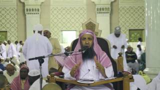 صورة إذا دخل المسجد أثناء الأذان هل يتابع المؤذن ام يصلي تحية المسجد ؟