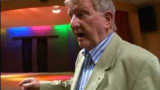 Norman Collier-"The faulty microphone"