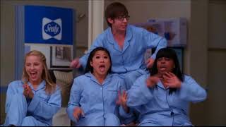 Glee - Jump (Full Performance) 1x12
