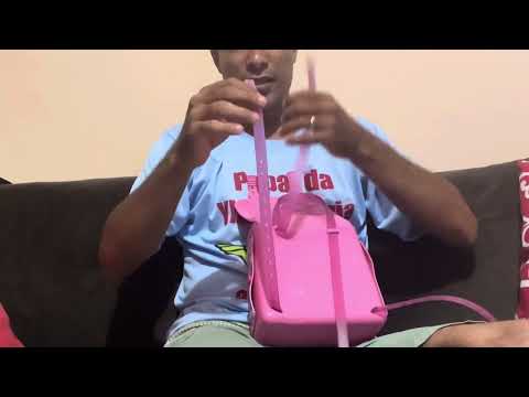 Como colocar alça da bolsa da Barbie (a bolsa vem de brinde na sandalha da Barbie)