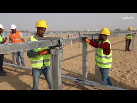 Así crece el complejo fotovoltaico de BENBAN sobre la arena de Egipto | ACCIONA