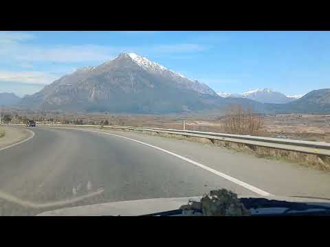 El #renault12 todo lo puede - llegando a El Hoyo #chubut #patagonia #argentina #travel #ruta40 ASMR