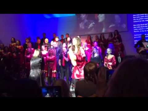 I don't know. Maranatha Gospel Choir- Vánoční koncert