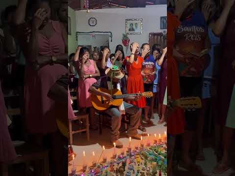 O catolicismo popular do povo simples é o mais belo .