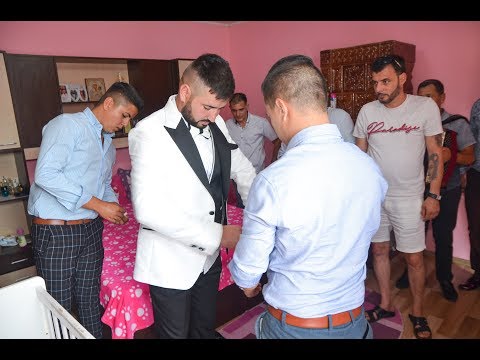 01 TRADITII   -  Gatitul Mirelui   -   Nunta Live!