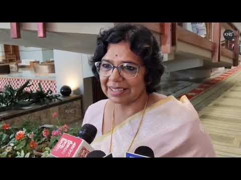 We are very happy that #ShaktiSamvad is being organized in Srinagar. We discussed women’s laws, safety, equality, and awareness so every woman in the country can live with dignity and security: Chairperson National Commission For Women #VijayaRahatkar in Srinagar.