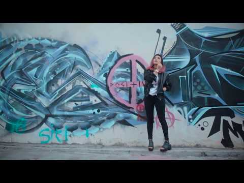 ROCKTOBER FEAT. TIKA PAGRAKY - TAKUT KEHILANGAN (OFFICIAL VIDEO CLIP)