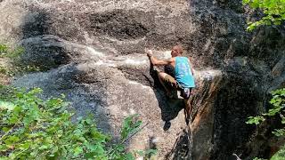 Video thumbnail of Mike's Dirty Slot. Castle Rocks