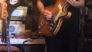 Video thumbnail for 1960's Framus 5/150 Star Bass by dunners99
