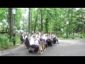 оркестр в парке на день победы, марш прощание славянки. 