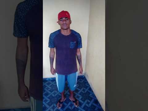 MC Leek. Ela me deixa Louco