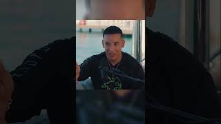DY Escribió “Quítate Tu Pa’ Ponerme Yo” 🤯🔫 #reggaeton #daddyyankee #entrevista #leyenddaddy #molu