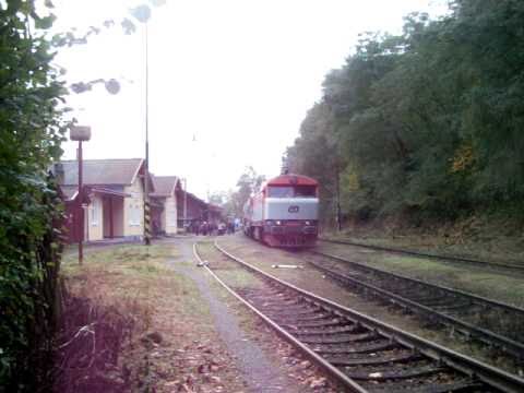 749 006 na čele os. 9057 - rozjezd - Jílové u Prahy - 17.10.2010.