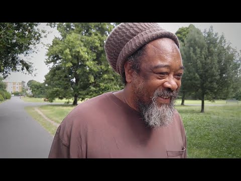 Walk With Mooji Baba ~ Happy Freedom!