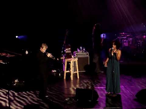 Chris Botti & Sy Smith  - The look of love (Zabrze, Poland 2009)