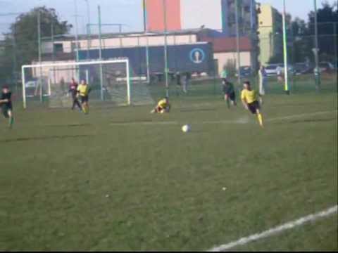Warta Wawrów - Dąb Górki Noteckie (1:4) 15.10.2011