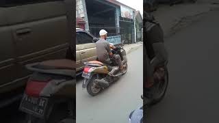 Download lagu Viral om lepas motor 20222 mp3