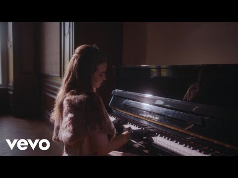 Julia Meladin - Du und ich (Offizielles Video)