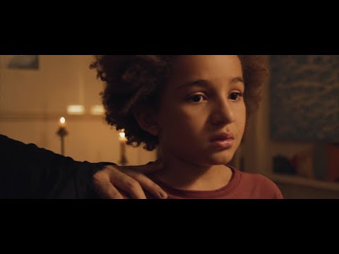 Thumbnail of the video: Conte sua História ou Entregue sua Alma - Trailer