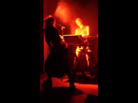 Austra le sucre lyon 2013