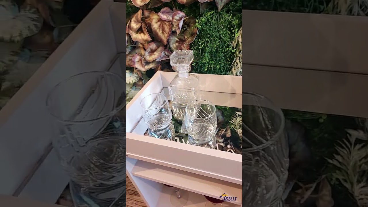 Thumbnail do vídeo - Bar Drink - Off White