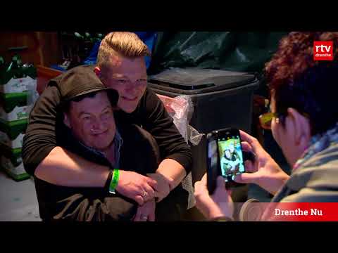 Mooi Wark-drummer John Roffel overleden