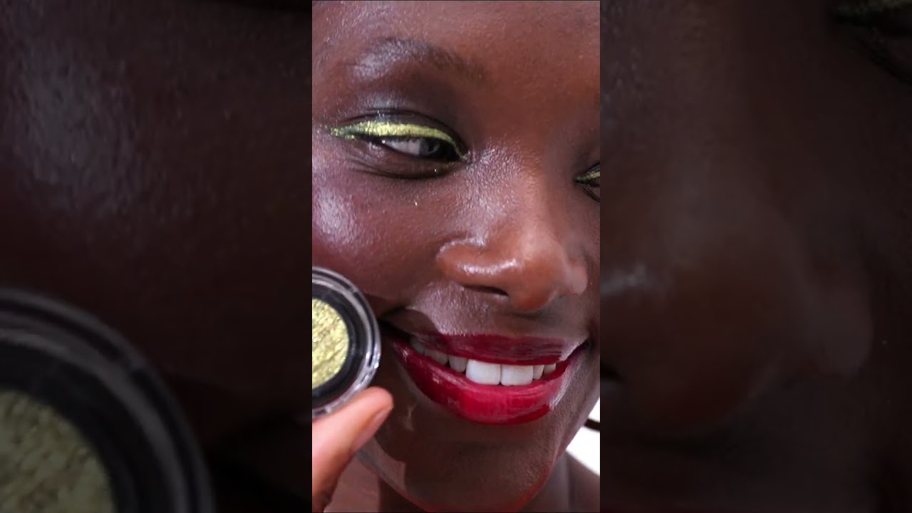 Space Glam Chrome Eyeshadow