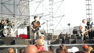 Crossfade Killing Me Inside live a the Rock Allegiance tour 2011