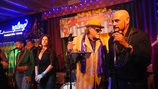 Claude'sMardi gras 253