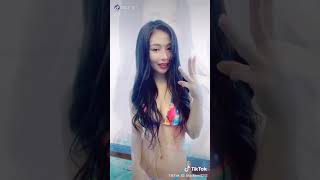 【おっぱい】 tiktok 可愛いダンス その水着の間に挟んでもらってもいいですか？ｗ