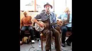 Rocco DeLuca - Live &#39;Bus Ride&#39;